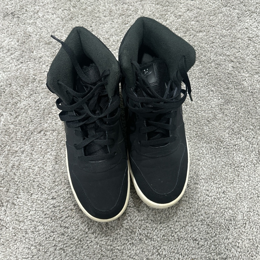 Nike Black and White Women's Sneakers